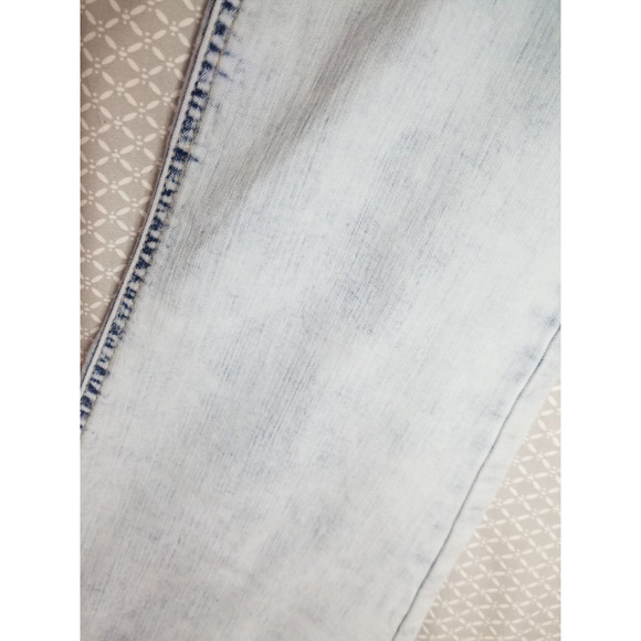 Blue Spice Juniors Light Acid Wash Skinny Button Fly Jeans Size 19 (25" Inseam) - Picture 3 of 8